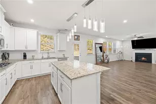 3227 Hidden Valley Cir, Lawrenceville, GA 30044 - Photo 10