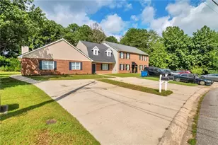 6468 River Park Dr, Riverdale, GA 30274 - Photo 2