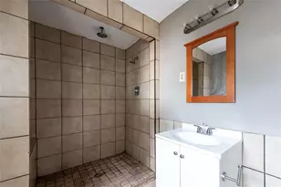 2833 Cardo Dr NW, Atlanta, GA 30318 - Photo 12