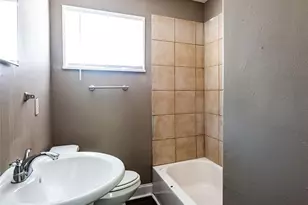 2833 Cardo Dr NW, Atlanta, GA 30318 - Photo 18