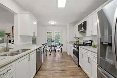 2515 Churchill Downs, Cumming, GA 30041 - Photo 16