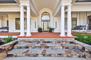 5317 Legends Dr, Braselton, GA 30517 - Photo 2