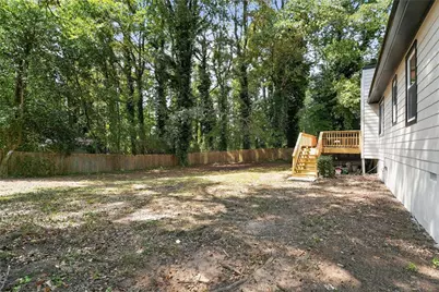 1437 Stoneleigh Hill Road, Lithonia, GA 30058 - Photo 10