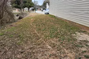 4694 Ernest Dr, Forest Park, GA 30297 - Photo 16