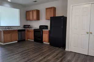 4694 Ernest Dr, Forest Park, GA 30297 - Photo 6