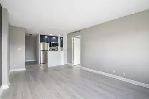 2285 Peachtree Rd NE, Atlanta, GA 30309 - Photo 10