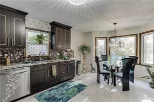 1303 Summit Chase Dr, Snellville, GA 30078 - Photo 10