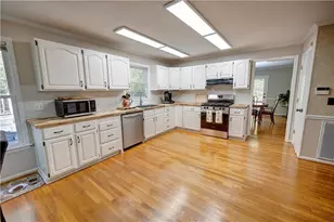 224 Shadowood Dr SE, Calhoun, GA 30701 - Photo 10