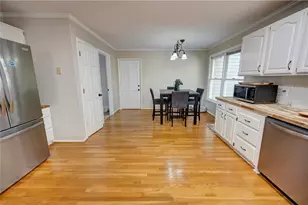 224 Shadowood Dr SE, Calhoun, GA 30701 - Photo 8