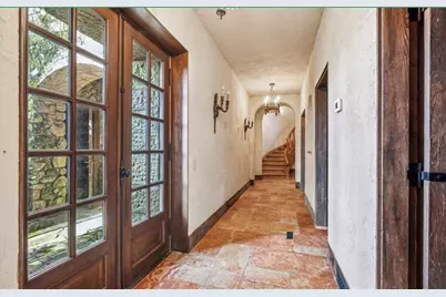 2100 West Wesley Road, Atlanta, GA 30327 - Photo 20