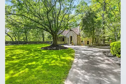 2100 West Wesley Road, Atlanta, GA 30327 - Photo 6