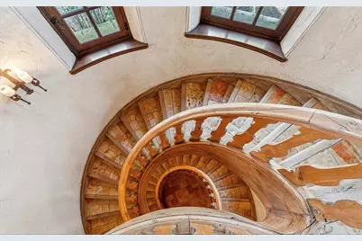 2100 West Wesley Road, Atlanta, GA 30327 - Photo 16