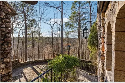 2100 West Wesley Road, Atlanta, GA 30327 - Photo 8