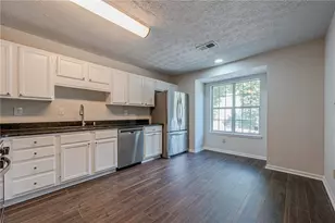 6614 Meadow Green Cir, Peachtree Corners, GA 30092 - Photo 10