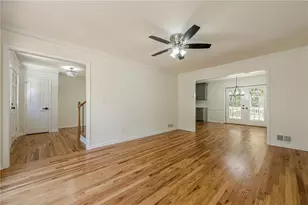 997 Carlisle Rd, Stone Mountain, GA 30083 - Photo 10