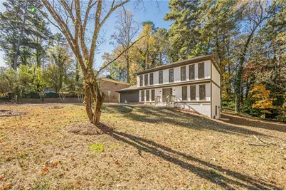 997 Carlisle Road, Stone Mountain, GA 30083 - Photo 4