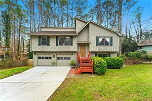 419 Ridgetop Dr NW, Acworth, GA 30102 - Photo 1