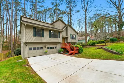 419 Ridgetop Drive NW, Acworth, GA 30102 - Photo 2