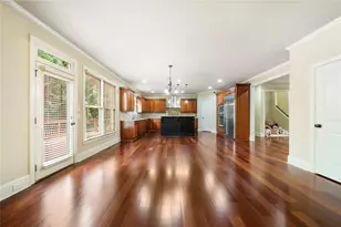 2061 Vicarage Ln, Snellville, GA 30078 - Photo 20