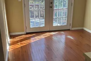 2051 Bishop Creek Dr, Marietta, GA 30062 - Photo 10