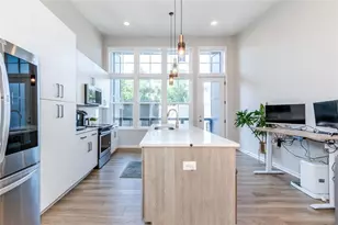 912 Brees Ct, Atlanta, GA 30318 - Photo 10