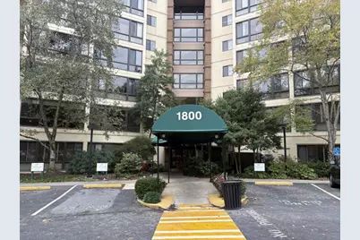 1800 Clairmont Lake #124, Decatur, GA 30033 - Photo 1