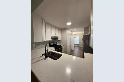 7187 Williamsburg Drive, Riverdale, GA 30274 - Photo 4