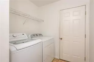 1585 Spinnaker Dr, Alpharetta, GA 30005 - Photo 32