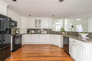 1585 Spinnaker Dr, Alpharetta, GA 30005 - Photo 14