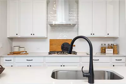 2907 Beaconwood Court, Lawrenceville, GA 30043 - Photo 6