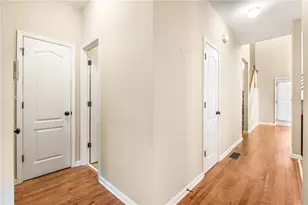 111 Portico Pl, Newnan, GA 30265 - Photo 18