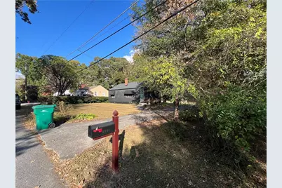 5068 Lorraine Place, Forest Park, GA 30297 - Photo 6