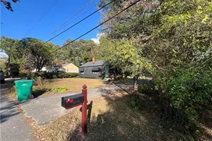 5068 Lorraine Pl, Forest Park, GA 30297 - Photo 6