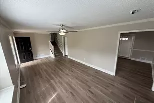 8080 Sumit Creek Dr, Kennesaw, GA 30152 - Photo 10