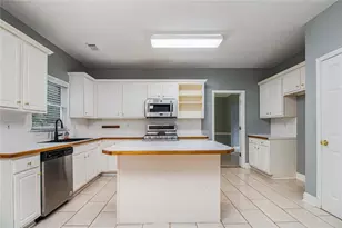 4442 Beacon Hill Dr Southwest Dr SW, Lilburn, GA 30047 - Photo 12