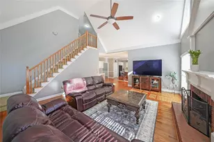 1381 Providence Dr, Lawrenceville, GA 30044 - Photo 14