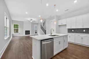 139 Crimson Feather Dr, Jefferson, GA 30549 - Photo 12