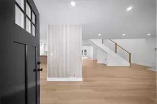 713 Pine Chase Ct, Lawrenceville, GA 30043 - Photo 2