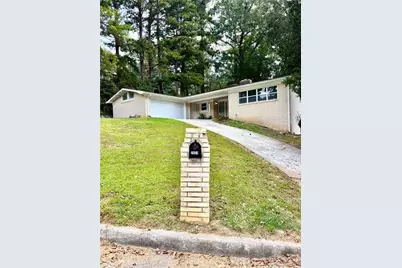 2924 Handy Drive NW, Atlanta, GA 30318 - Photo 2