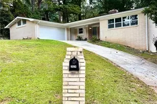 2924 Handy Dr NW, Atlanta, GA 30318 - Photo 2