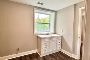 2924 Handy Dr NW, Atlanta, GA 30318 - Photo 12