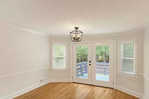 2048 Kelvin Dr, Lawrenceville, GA 30043 - Photo 6