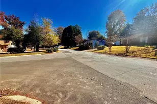 6205 Fieldcrest Dr, Morrow, GA 30260 - Photo 36