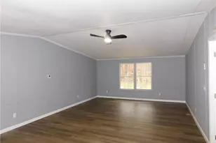 911 Woodchase Dr, Monroe, GA 30655 - Photo 8