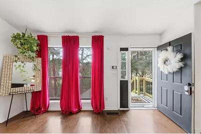 4405 Lakeside Hills Point NE, Kennesaw, GA 30144 - Photo 4