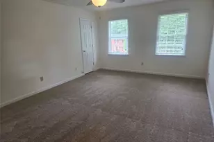 639 Royal Abbey Dr, Stone Mountain, GA 30088 - Photo 18