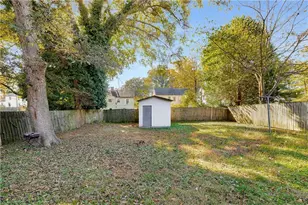 1674 Browning St SW, Atlanta, GA 30314 - Photo 32