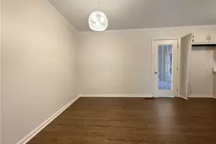 4450 Wood Hollow Ct, Douglasville, GA 30134 - Photo 8