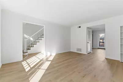 6520 Roswell Road #79, Sandy Springs, GA 30328 - Photo 8