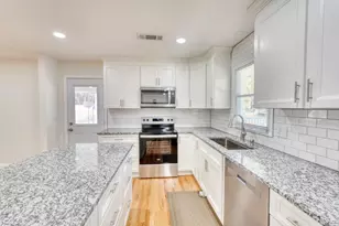 571 Norton Cir SE, Smyrna, GA 30082 - Photo 6